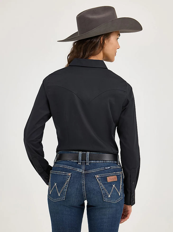 Wrangler Retro Women's L/S Western Solid Button Down in Black