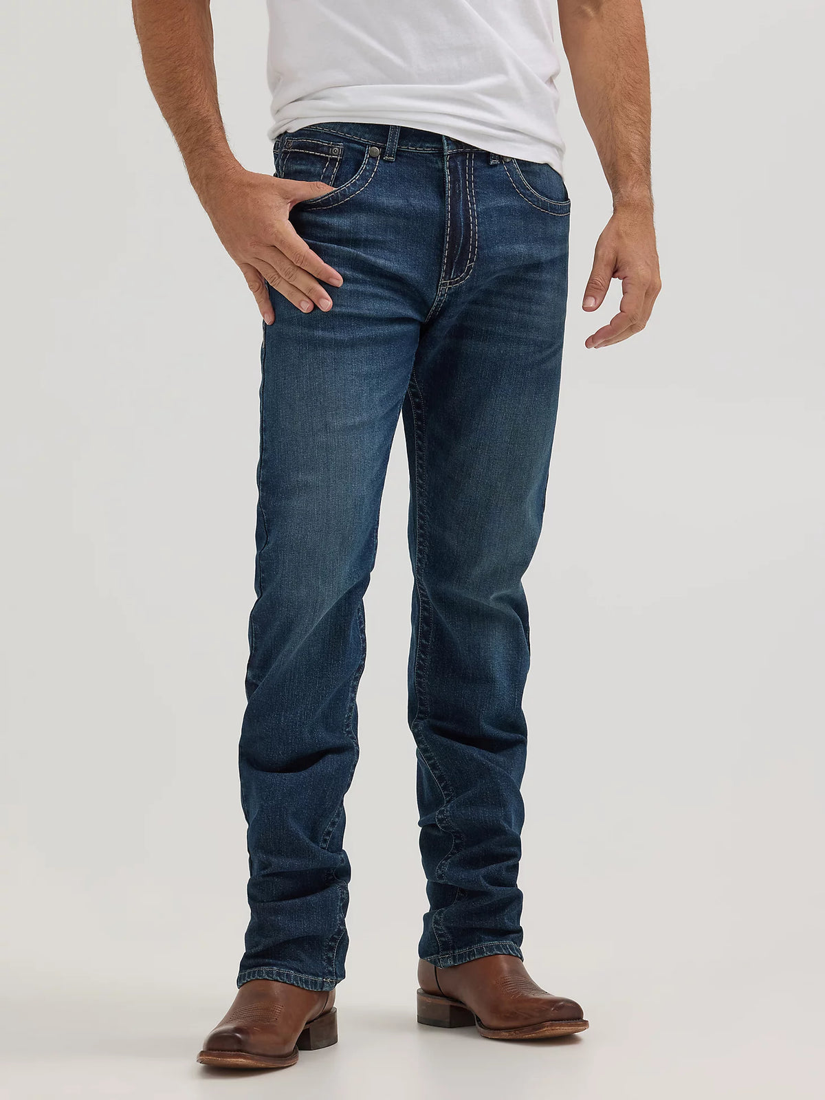 Wrangler Men's Rock 47 Slim Straight Jean in Victor