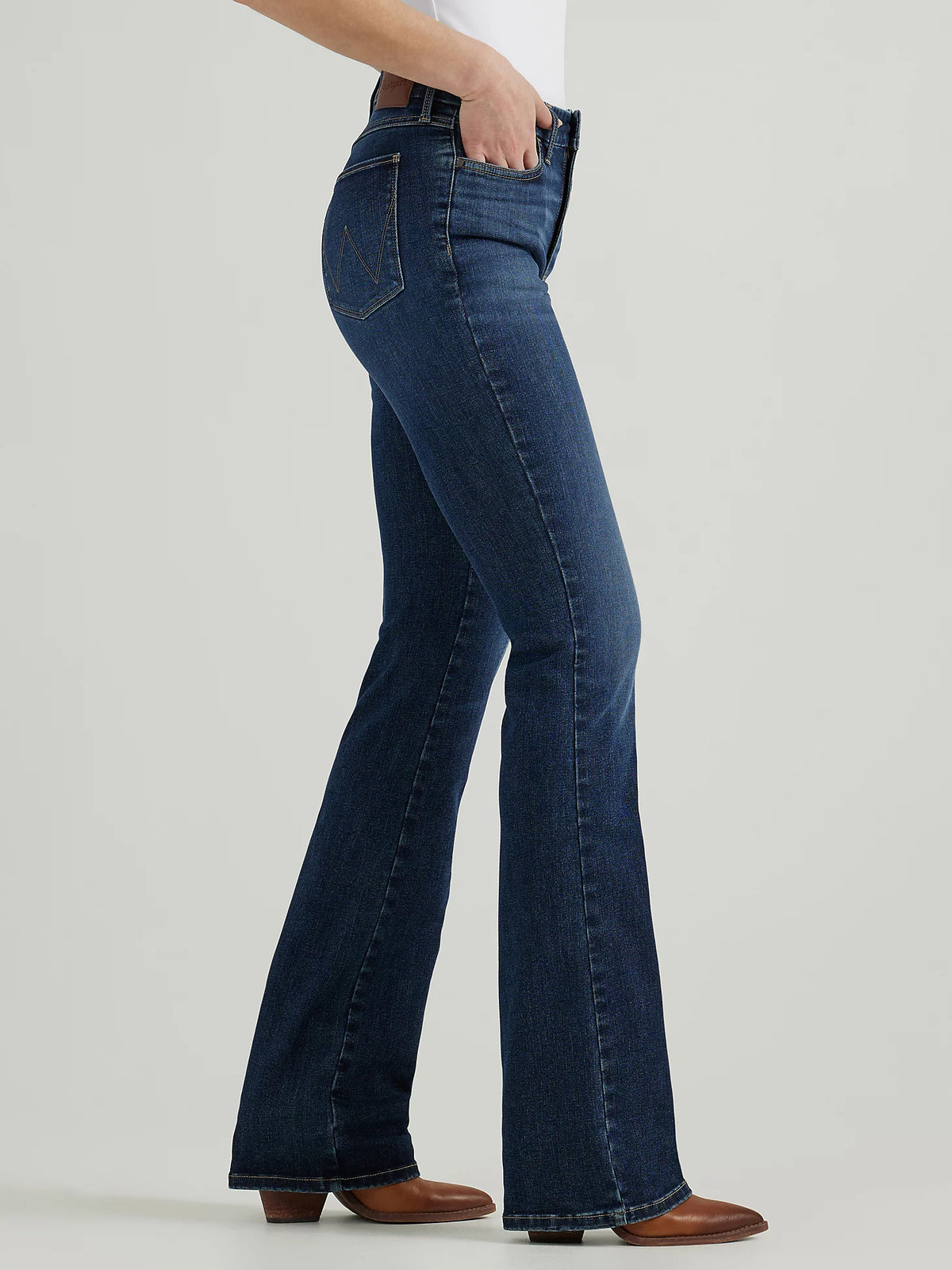 Wrangler Women's Bespoke High Rise Bootcut Jean in Lacey