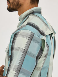 Wrangler Men's S/S Plaid Performance Western Snap Shirt in Cloudy Blues (Available in Tall Sizes)