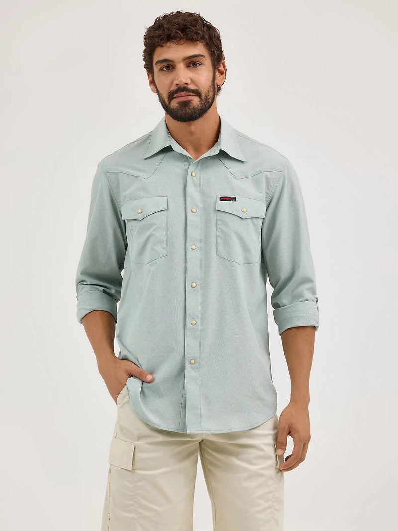 Wrangler ATG Men's L/S Solid Western Snap Shirt in Iceberg Green