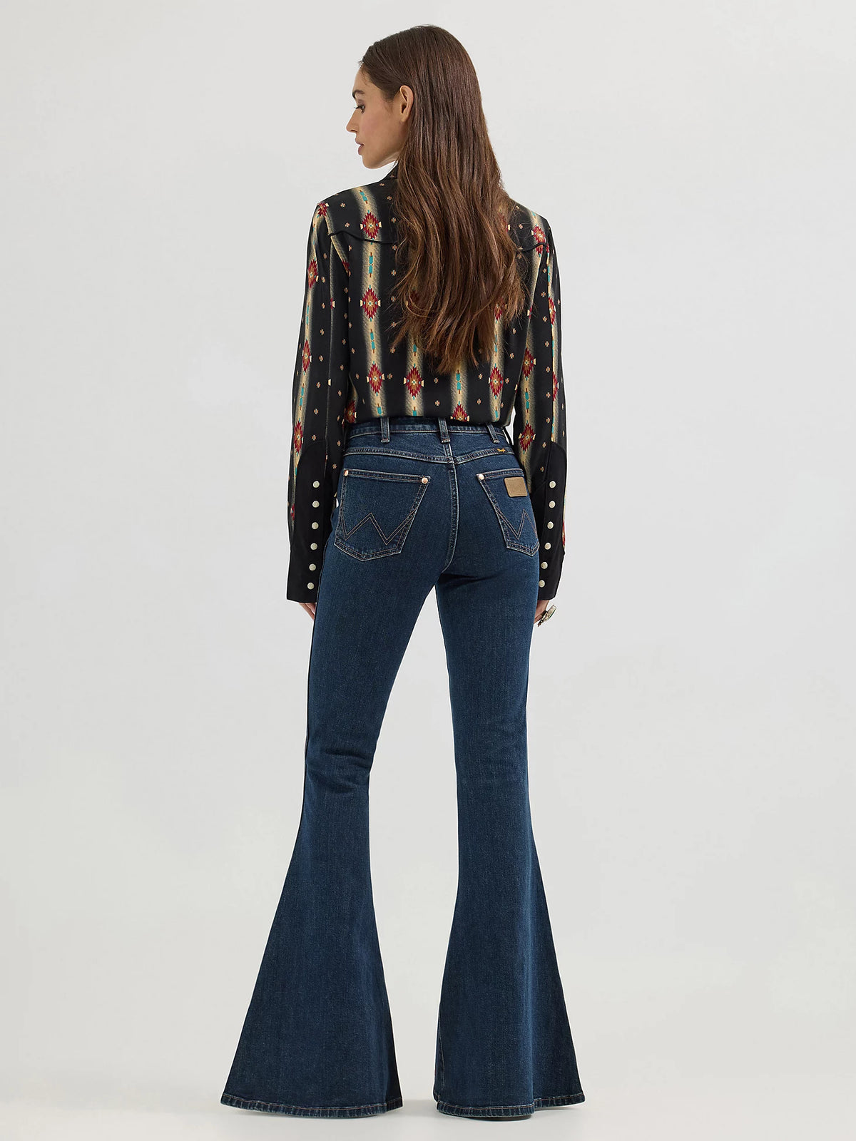 Wrangler x Lainey Wilson Vintage Flocked Bell Bottoms in Maroon Dark Wash