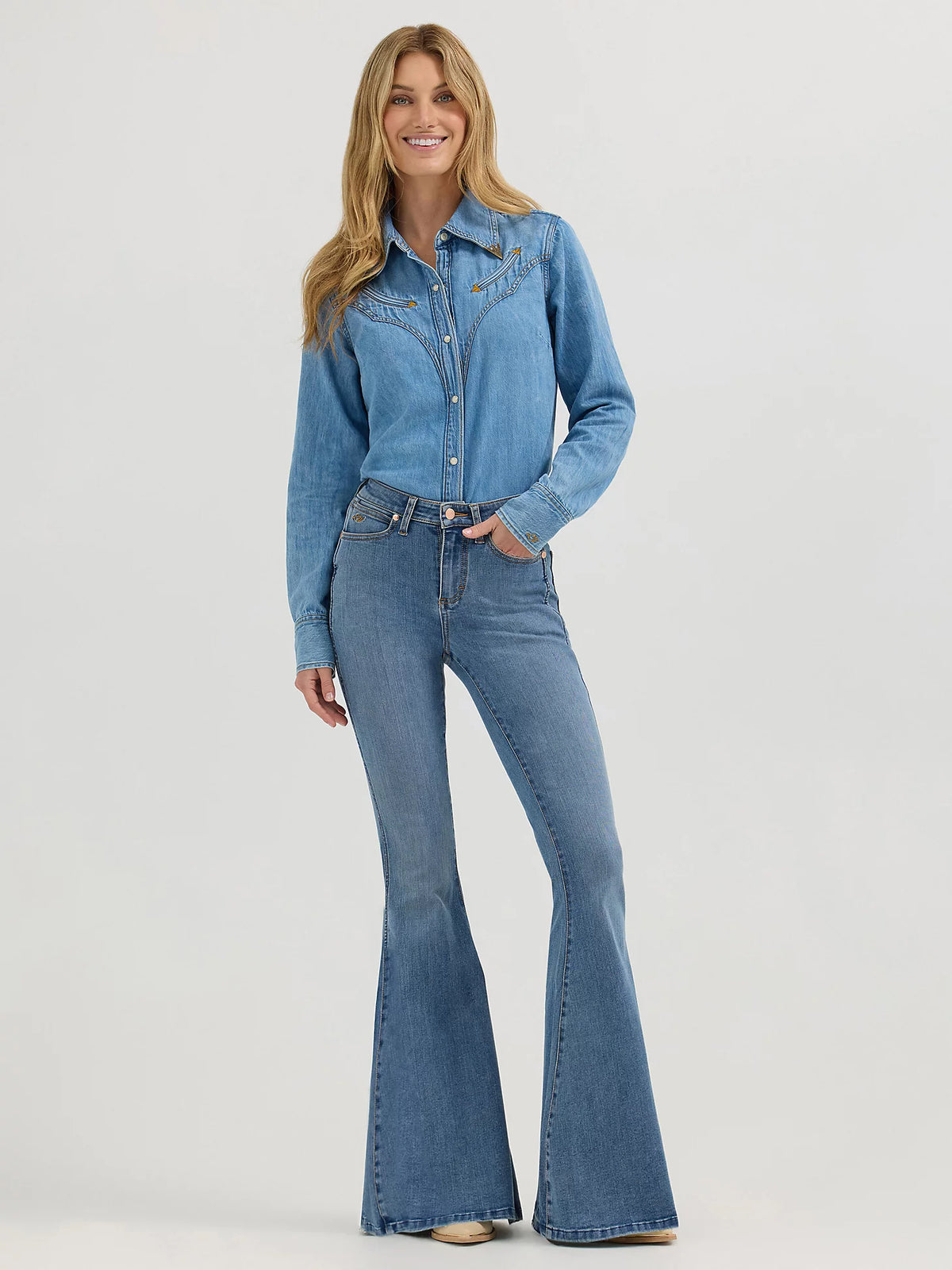 Wrangler x Lainey Wilson Daydream Bell Bottoms in Daydream Wash