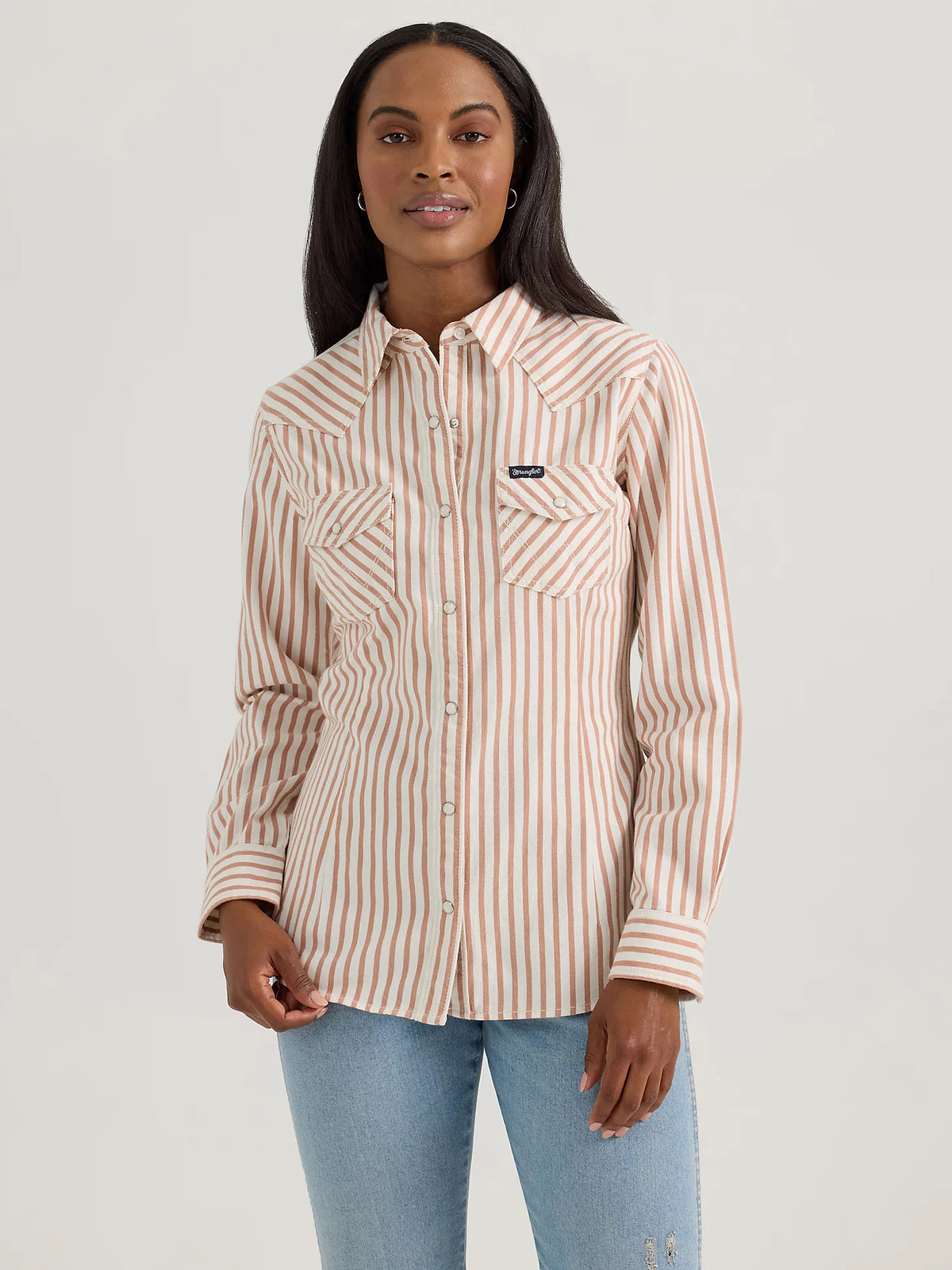 Wrangler Retro Women's L/S Horse Yoke Slim Western Snap Shirt in Tan Stripes