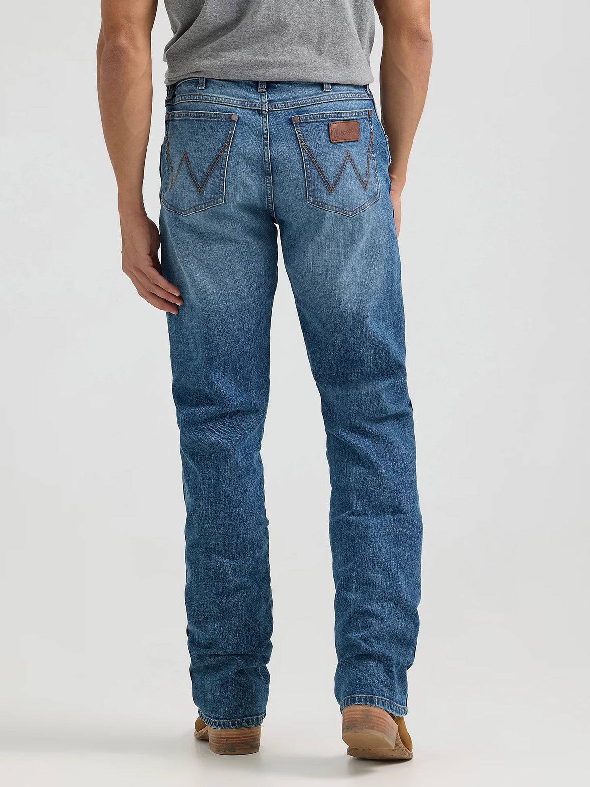 Wrangler Retro Men's Slim Fit Bootcut Jean in Harris