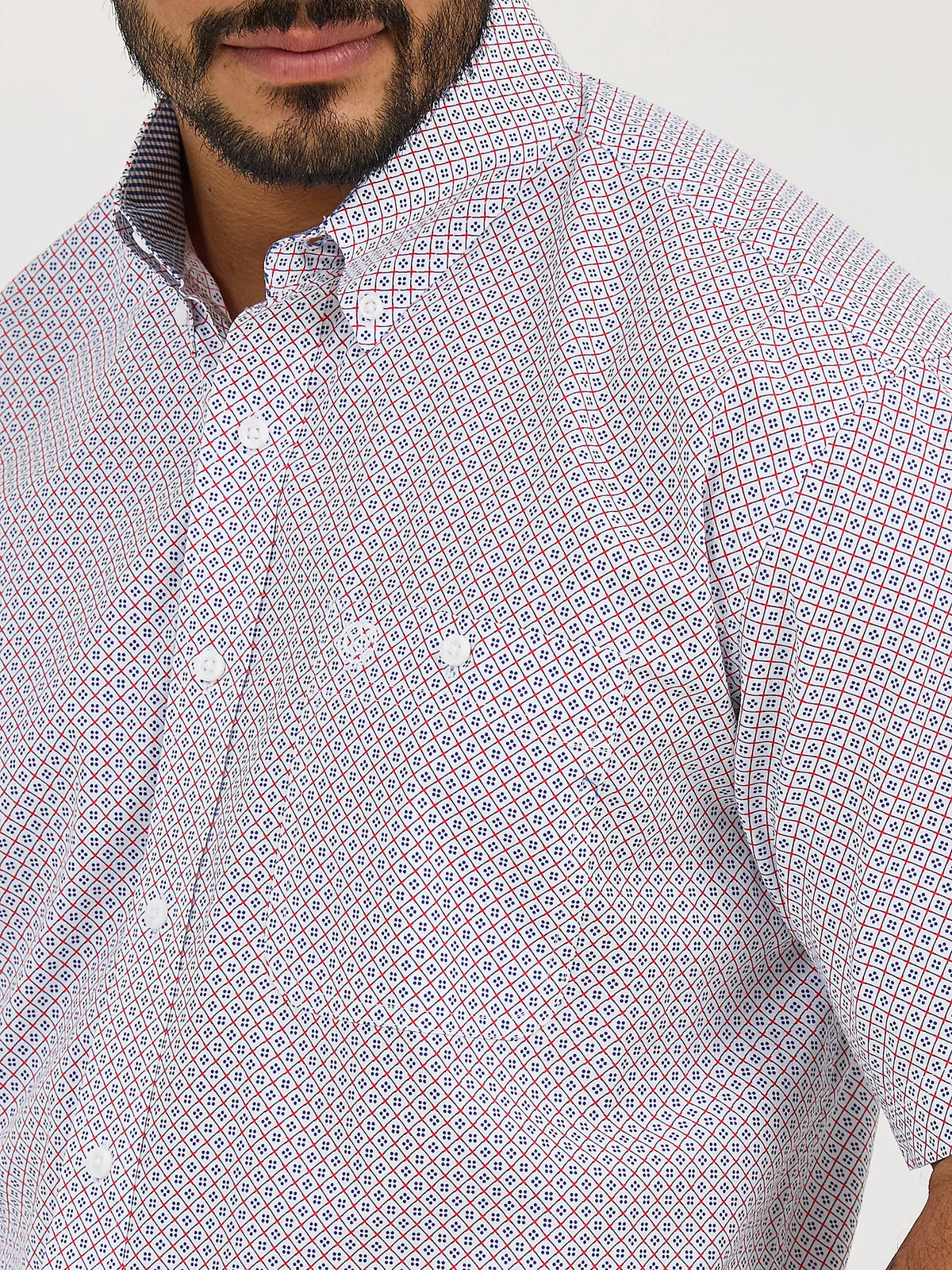 Wrangler Men's S/S George Strait Geometric Button Down Shirt in Diam Blue Red