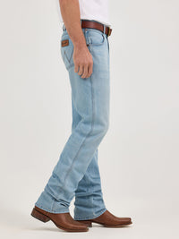 Wrangler Retro Men's Relaxed Bootcut Jean in Grant