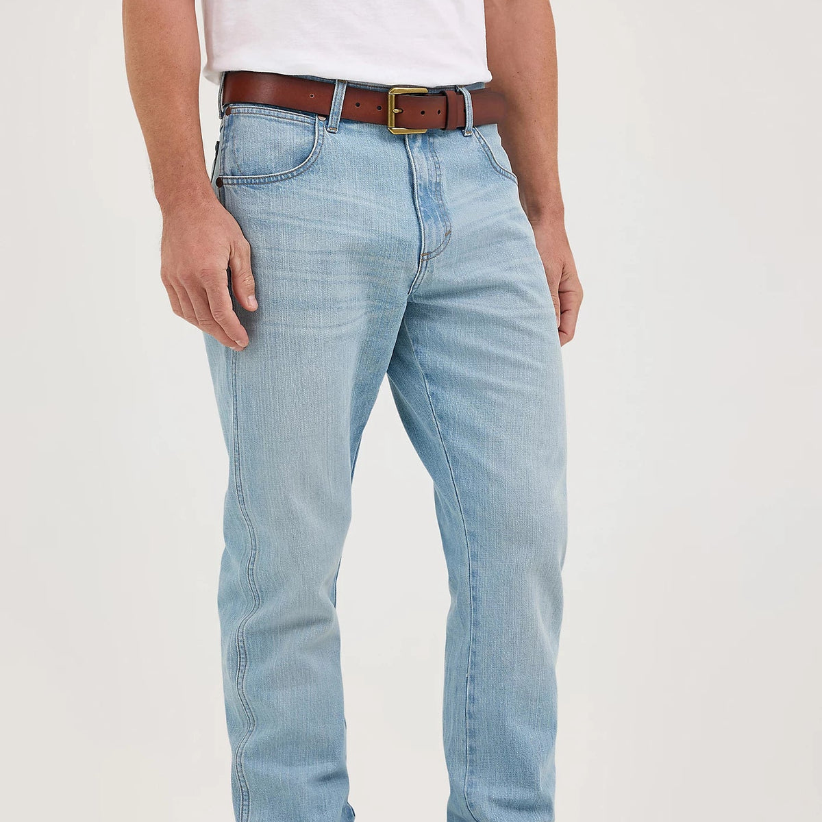 Wrangler Retro Men's Relaxed Bootcut Jean in Grant