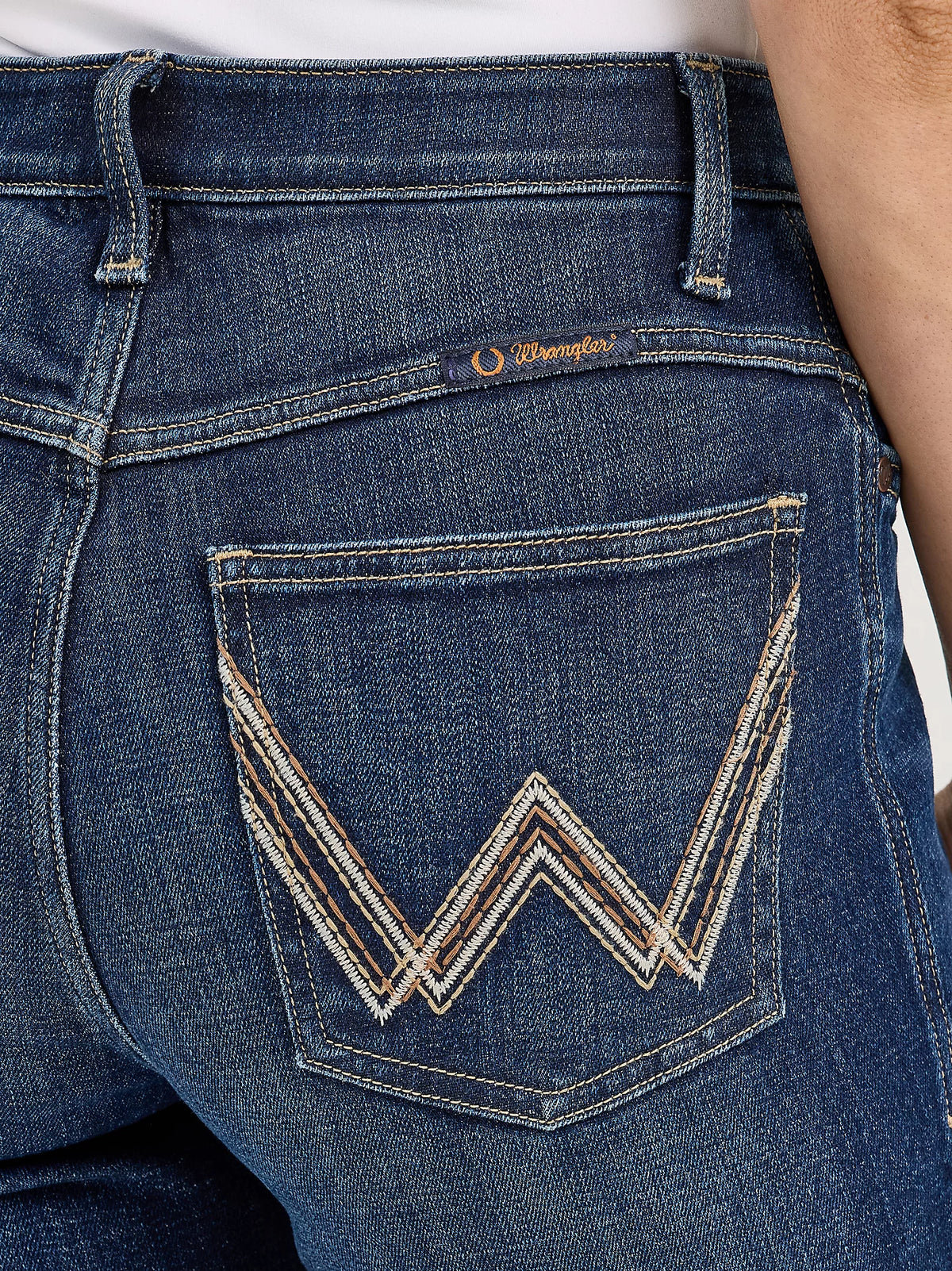Wrangler Women's Ultimate Riding Jean Willow Mid-Rise Bootcut in Andrea