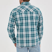 Wrangler Retro Men's L/S Sawtooth Pocket Plaid Western Snap Shirt in Teal
