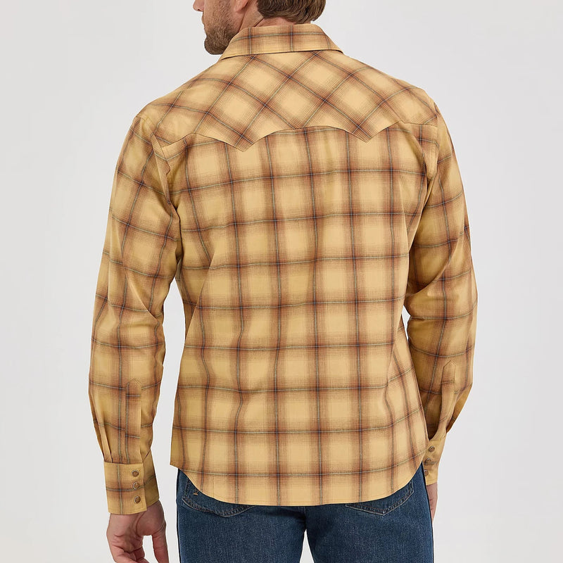 Wrangler Retro Men's L/S Sawtooth Pocket Plaid Western Snap Shirt in Curry