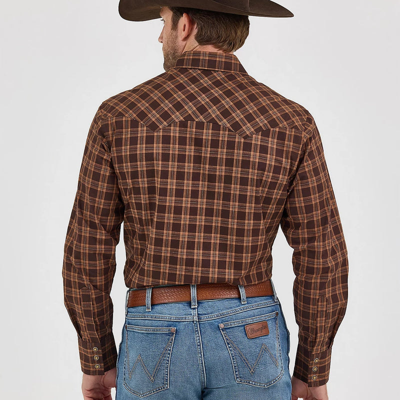 Wrangler Retro Men's L/S Sawtooth Pocket Plaid Western Snap Shirt in Mocha Brown