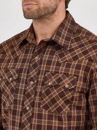 Wrangler Retro Men's L/S Sawtooth Pocket Plaid Western Snap Shirt in Mocha Brown