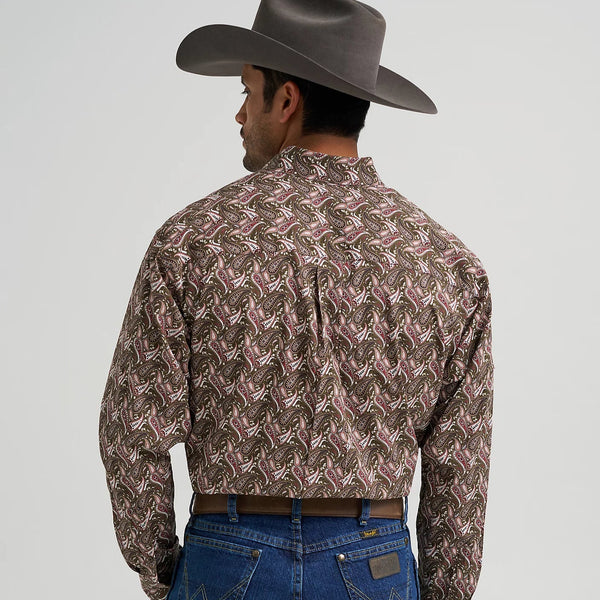 Wrangler Men's L/S George Strait Button Down Shirt in Coffee Paisley