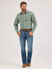 Wrangler Retro Men's L/S Sawtooth Pocket Plaid Western Snap Shirt in Tan and Aqua (Available in Tall Sizes)