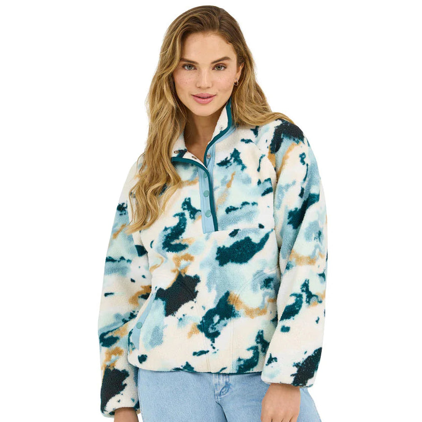 Wrangler Retro Women's Quarter Snap Sherpa Pullover in Light Blue