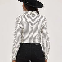 Wrangler Retro Women's L/S Striped Slim Western Snap Shirt in White