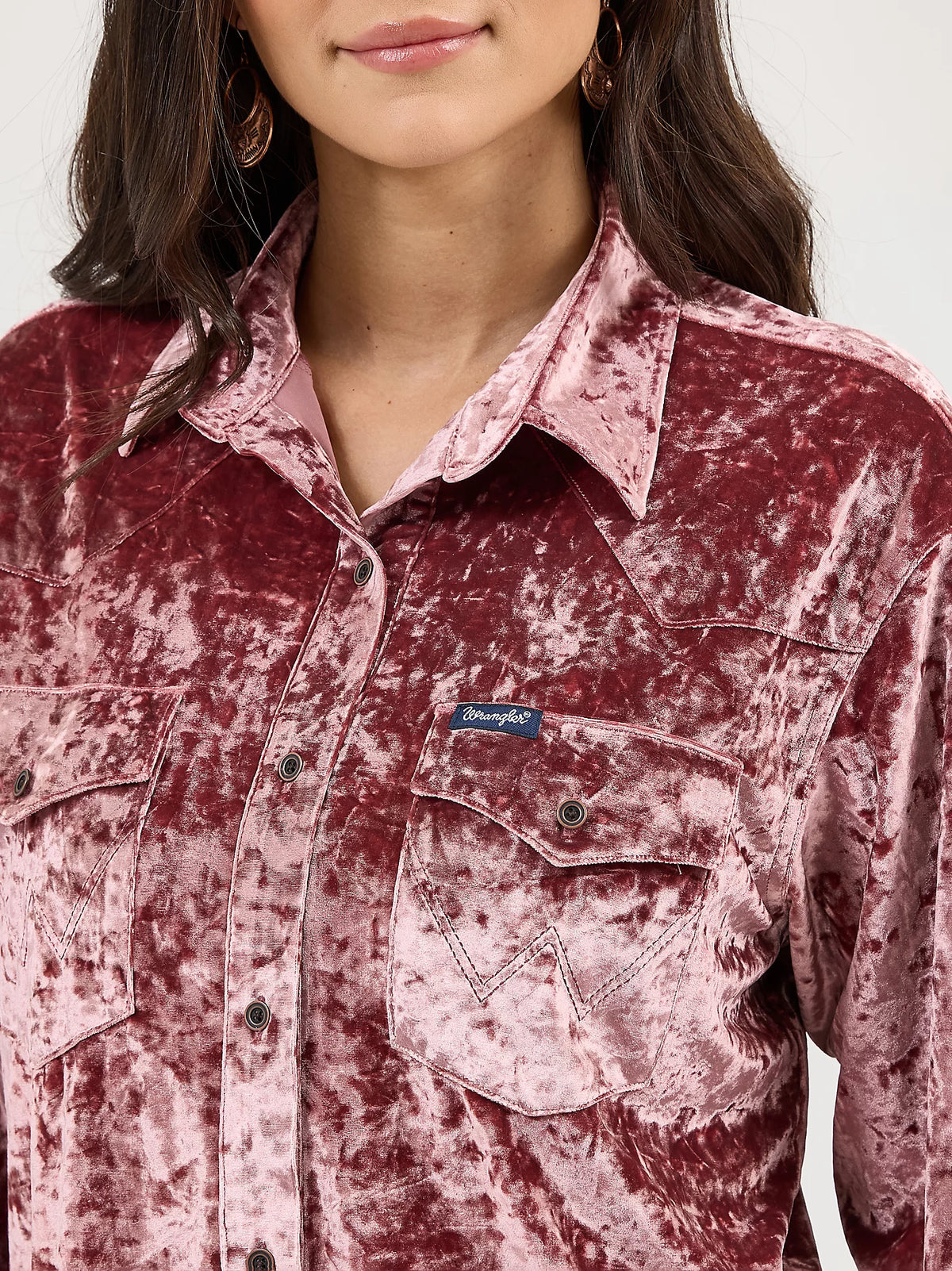 Wrangler Retro Women's L/S Boyfriend Button Down Velvet Shirt in Wine Crush