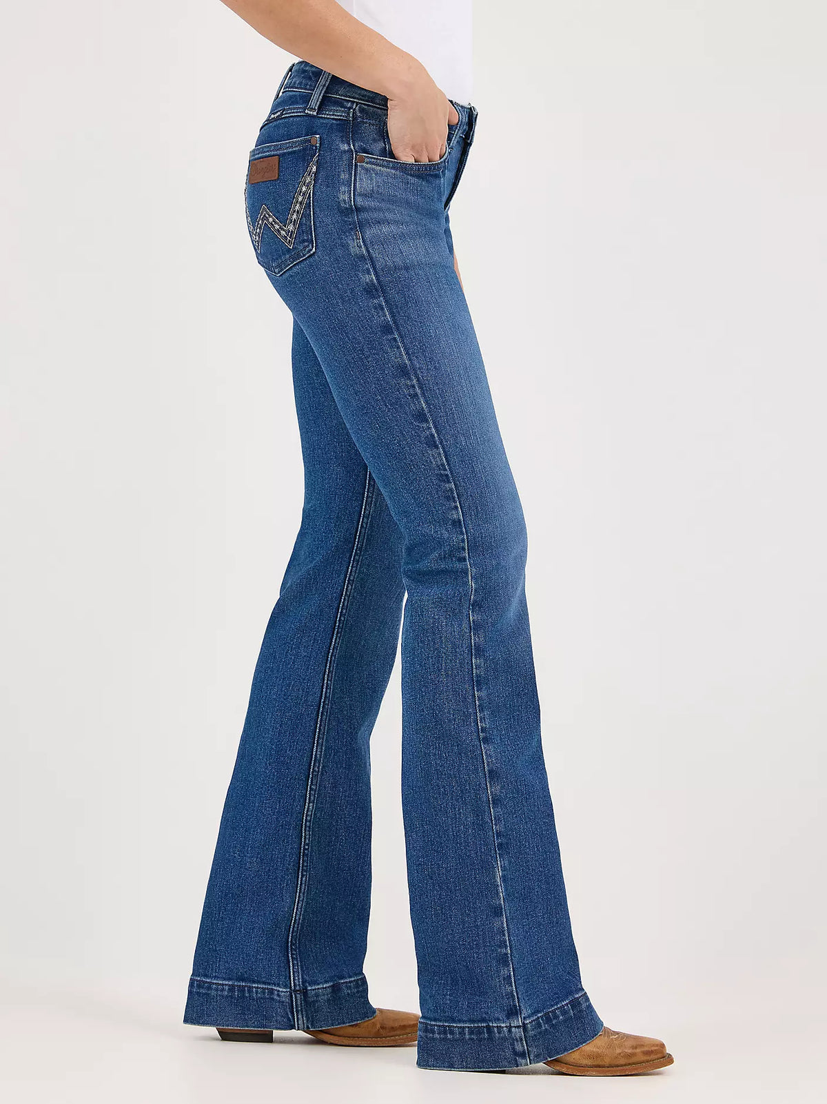 Wrangler Retro Women's Mae Trouser Jean in Adelaide