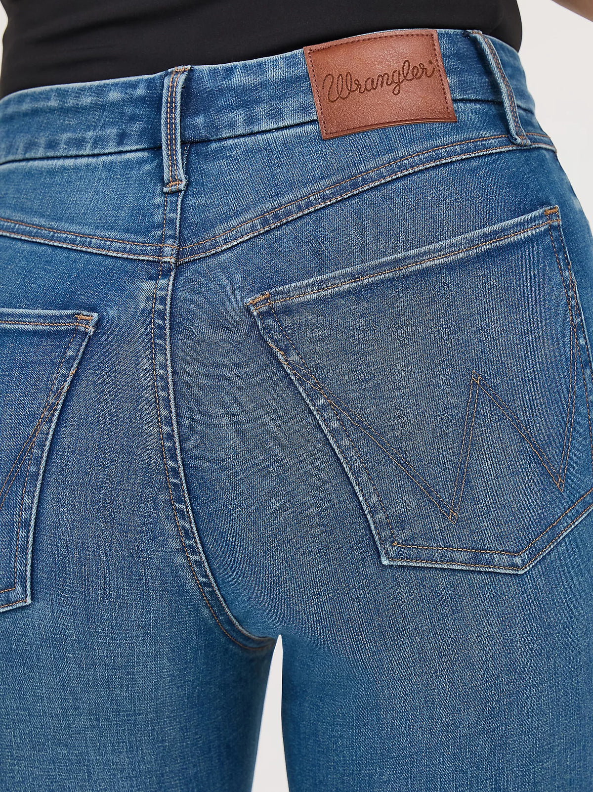 Wrangler Women's Bespoke High Rise Bootcut Jean in Regina