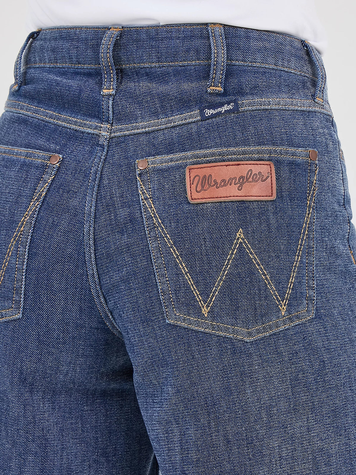Wrangler Retro Women's Bailey High Rise Airy Wide Leg Jean in Reagan