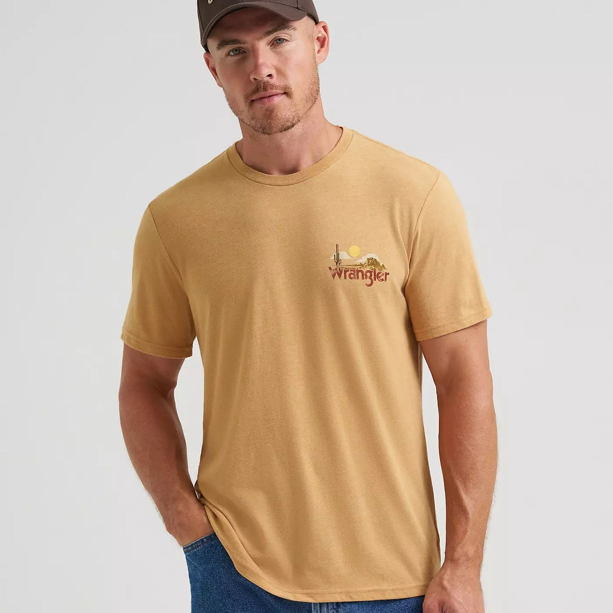 Wrangler Men's The Desert Inn Back Graphic T-Shirt in Apple Cinnamon Heather