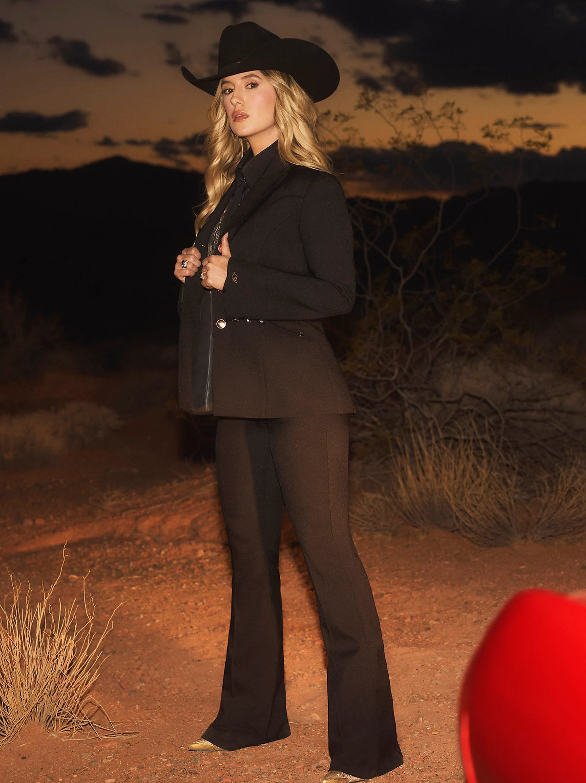 Wrangler X Lainey Wilson Wrancher Blazer in Black