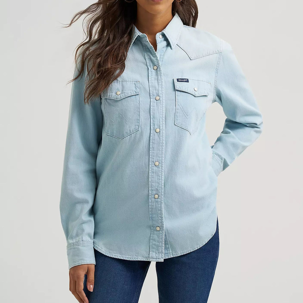 Wrangler Retro Women's Vintage Fit Denim Western Snap Shirt in Bleached Denim