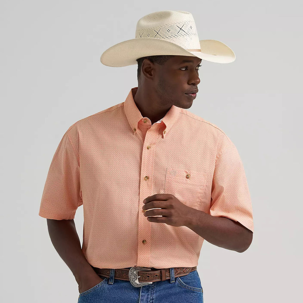 Wrangler George Strait Men's S/S One Pocket Button Down Western Shirt in Peach Mod