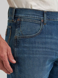 Wrangler Retro Men's Relaxed Bootcut Jean in Adkins