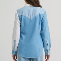 Wrangler Retro Women's Vintage Fit Pieced Denim Western Snap Shirt