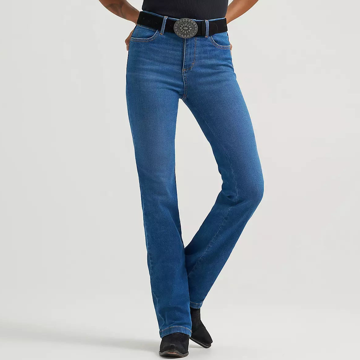 Wrangler Women's Bespoke High Rise Bootcut Jean in Pearl