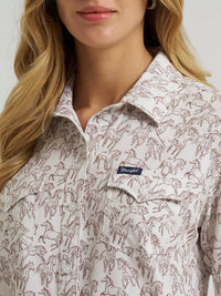Wrangler Women's L/S Aria Performance Button Up Shirt in White Horse Print