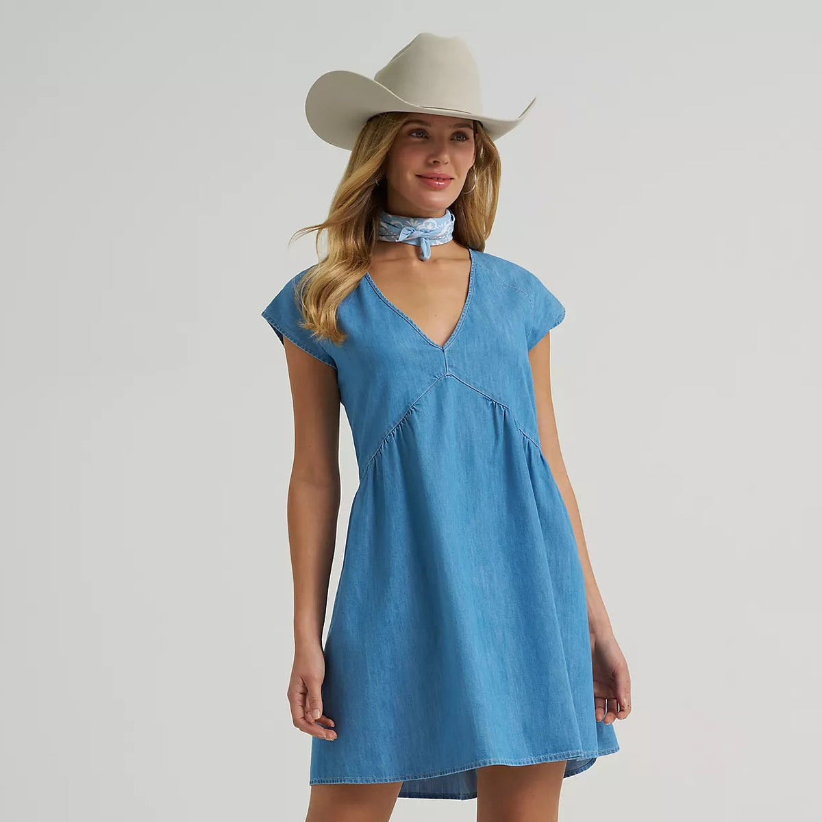 Wrangler Retro Women's Denim Swing Dress in Light Denim