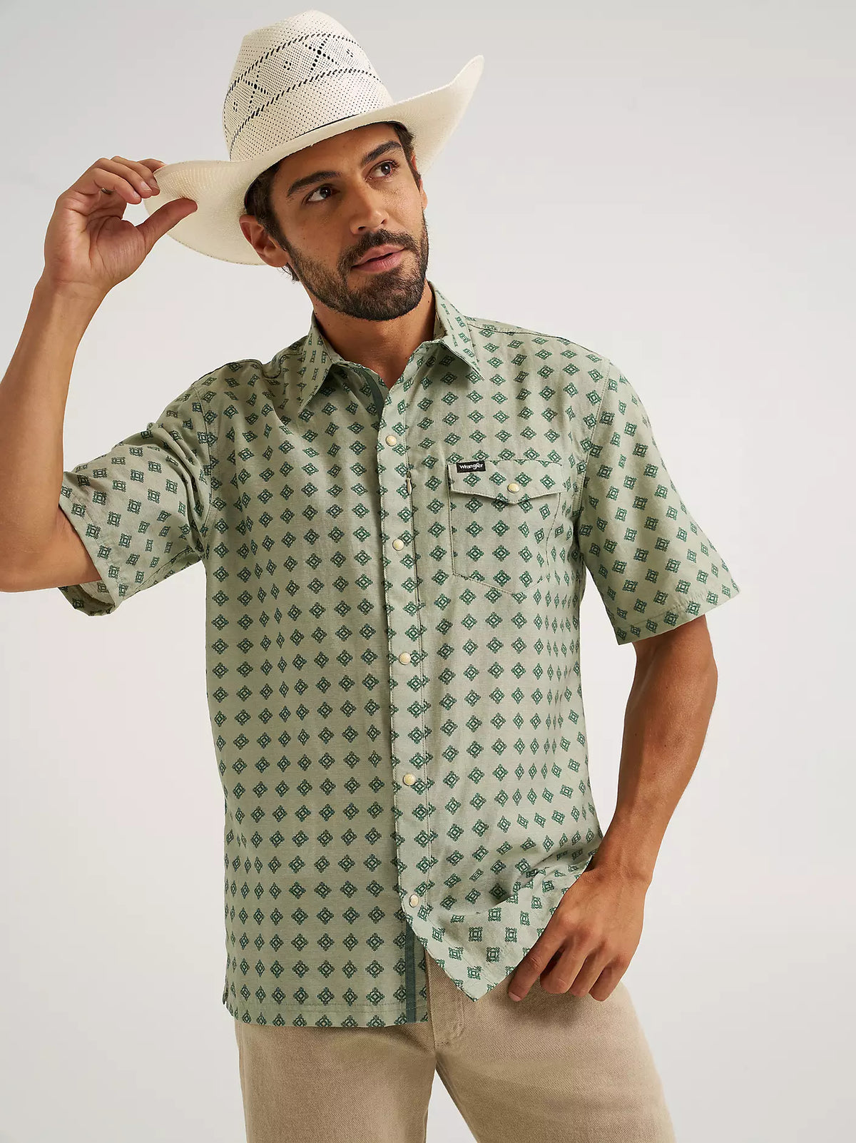 Wrangler All Terrain Gear Men's S/S Clean Snap Shirt in Foulard Tea