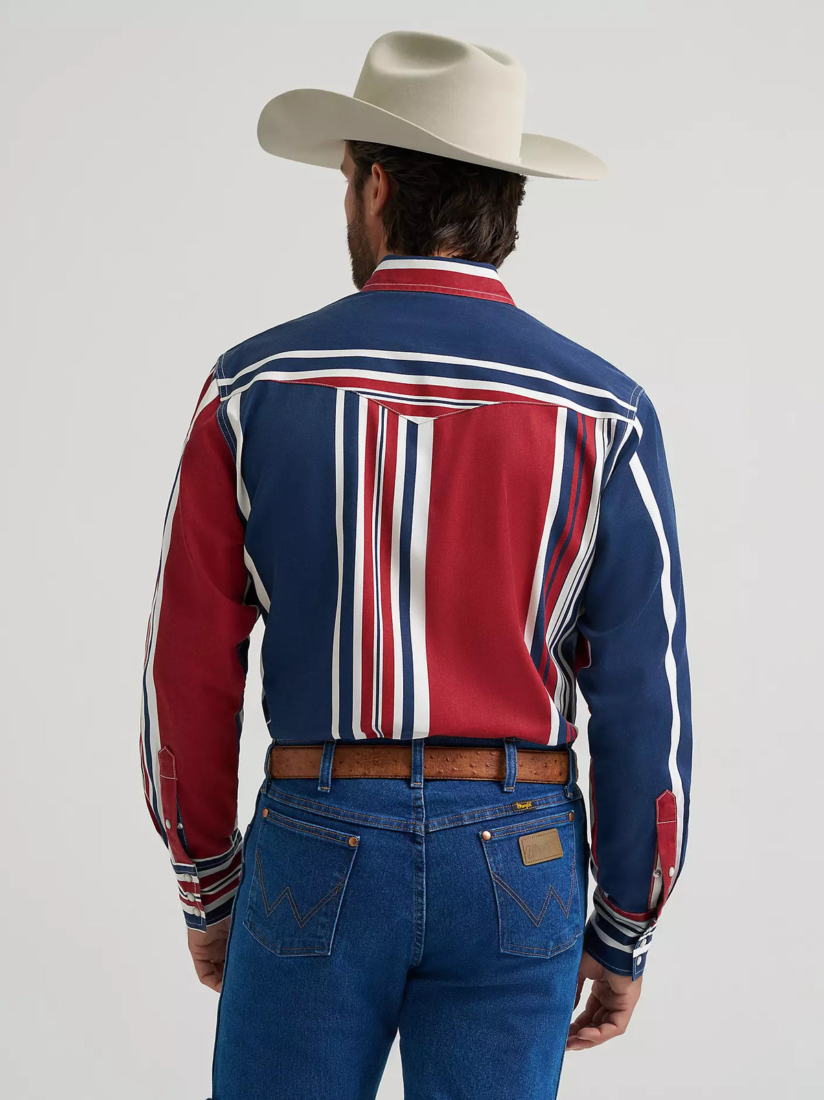 Wrangler Men's L/S Vintage Inspired Brushpopper Western Snap Work Shirt in Americana