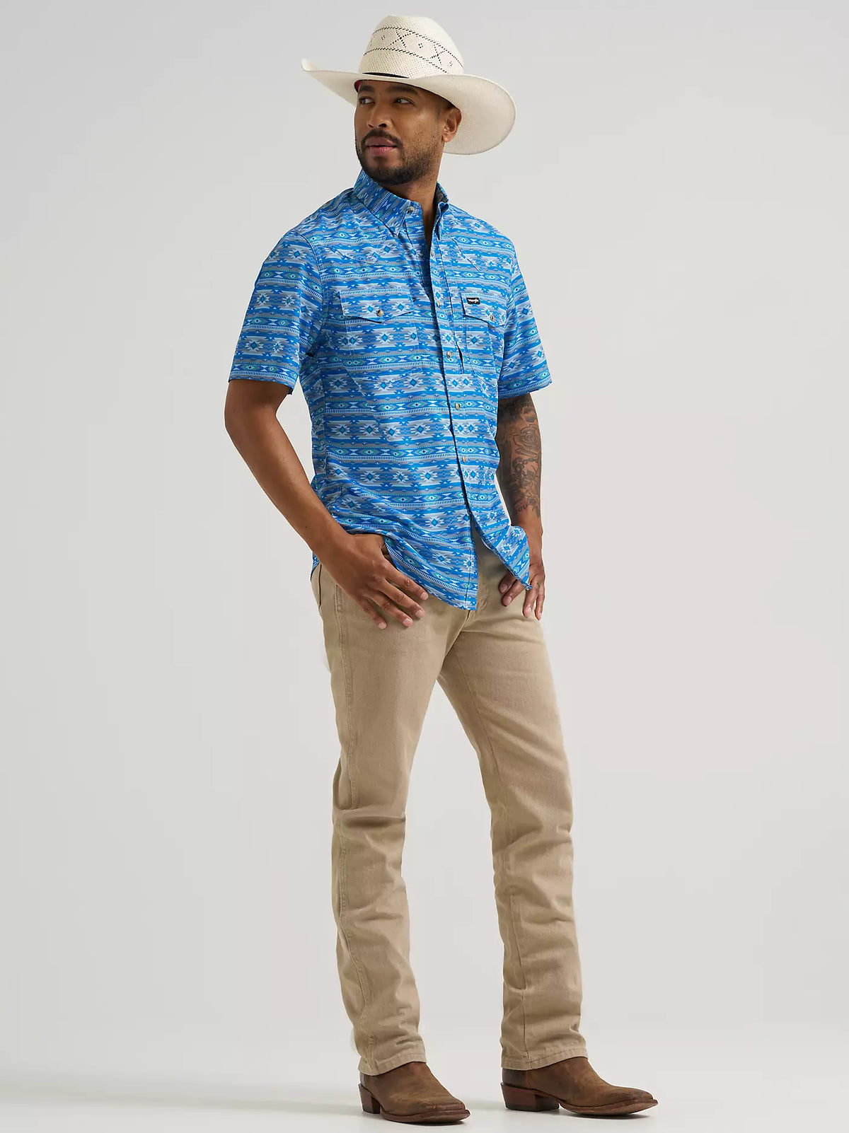 Wrangler All Terrain Gear Men's S/S Print Performance Snap Shirt in Cerulean