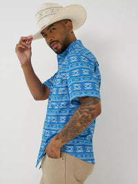 Wrangler All Terrain Gear Men's S/S Print Performance Snap Shirt in Cerulean