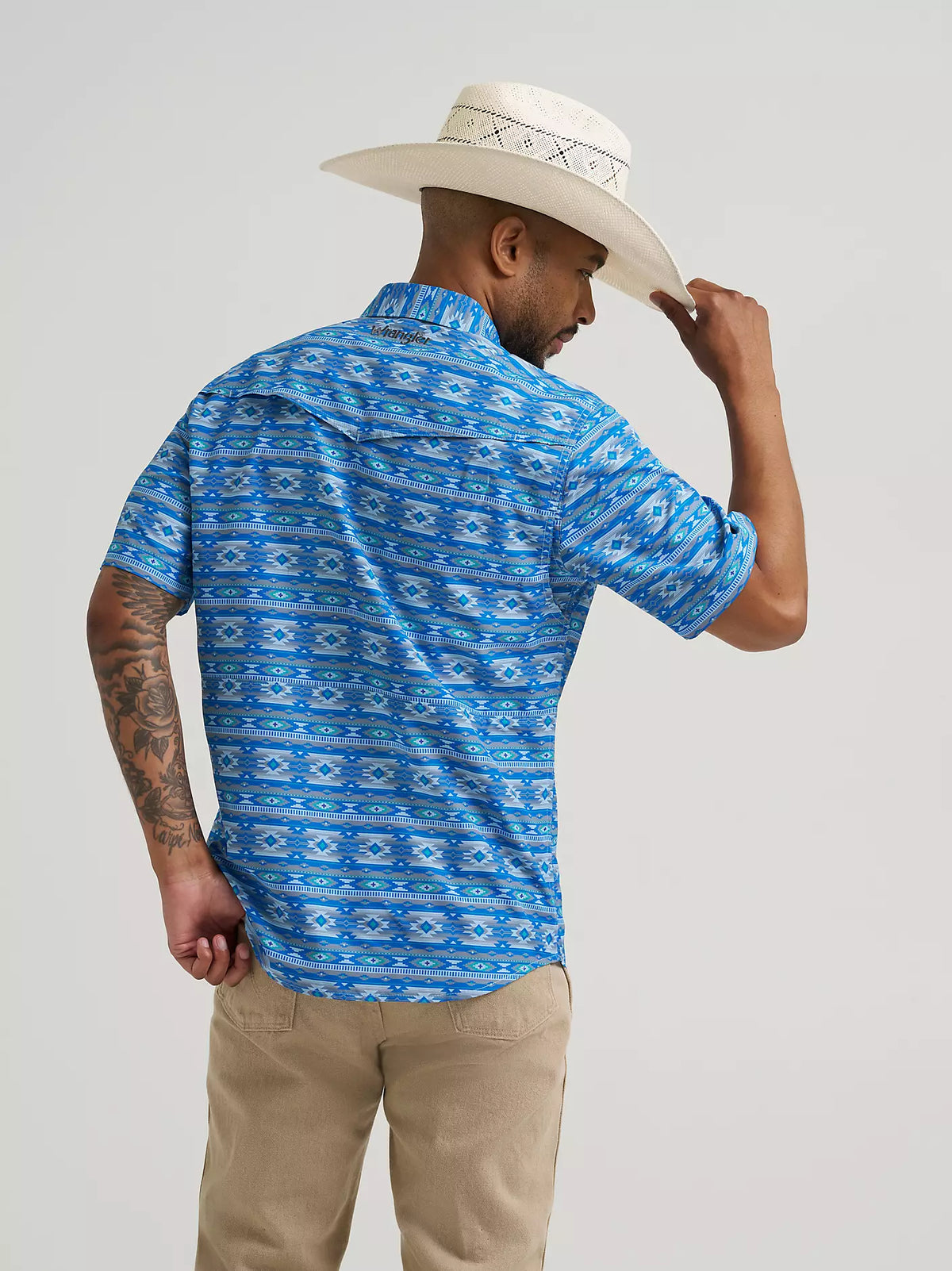 Wrangler All Terrain Gear Men's S/S Print Performance Snap Shirt in Cerulean