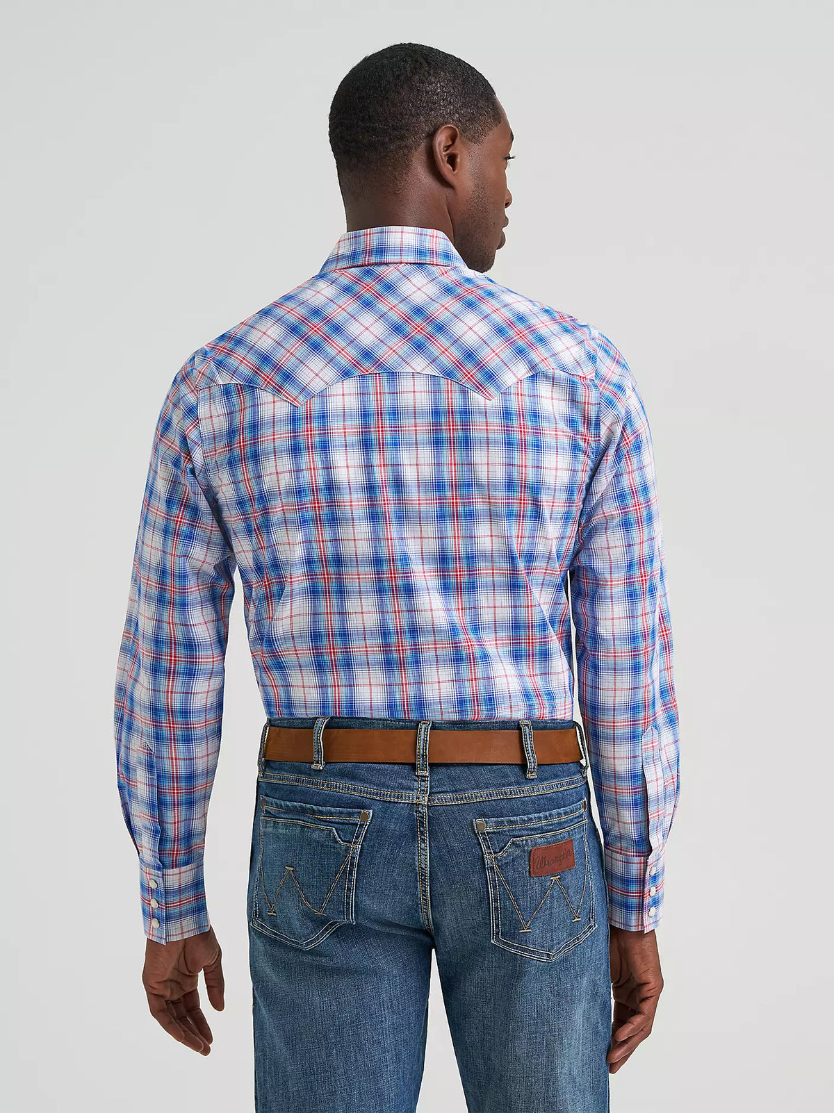 Wrangler Retro® Men's L/S Sawtooth Snap Pocket Western Shirt in Daisy Blue