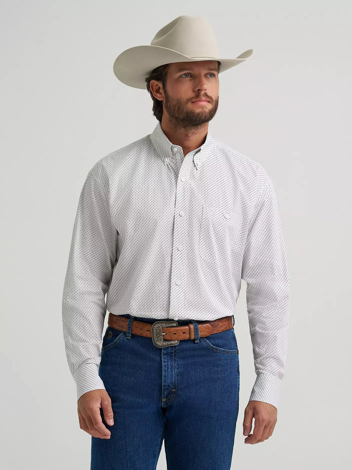 Wrangler Men's L/S George Strait Solid Button Down Shirt in White Waves