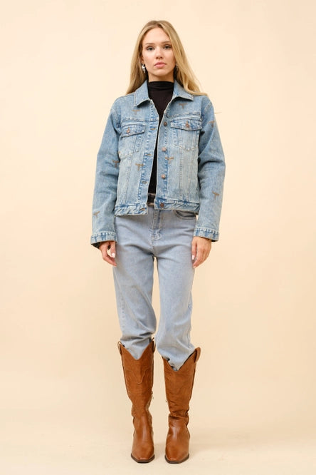 Women's Boot Stitch Denim Trucker Jacket in Medium Wash