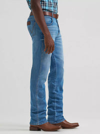 Wrangler Retro Men's Slim Fit Bootcut Jean in Blaine