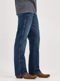 Wrangler Retro Men's Relaxed Bootcut Jean in JH Wash