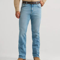 Wrangler Retro Men's Relaxed Bootcut Jean in Fallon