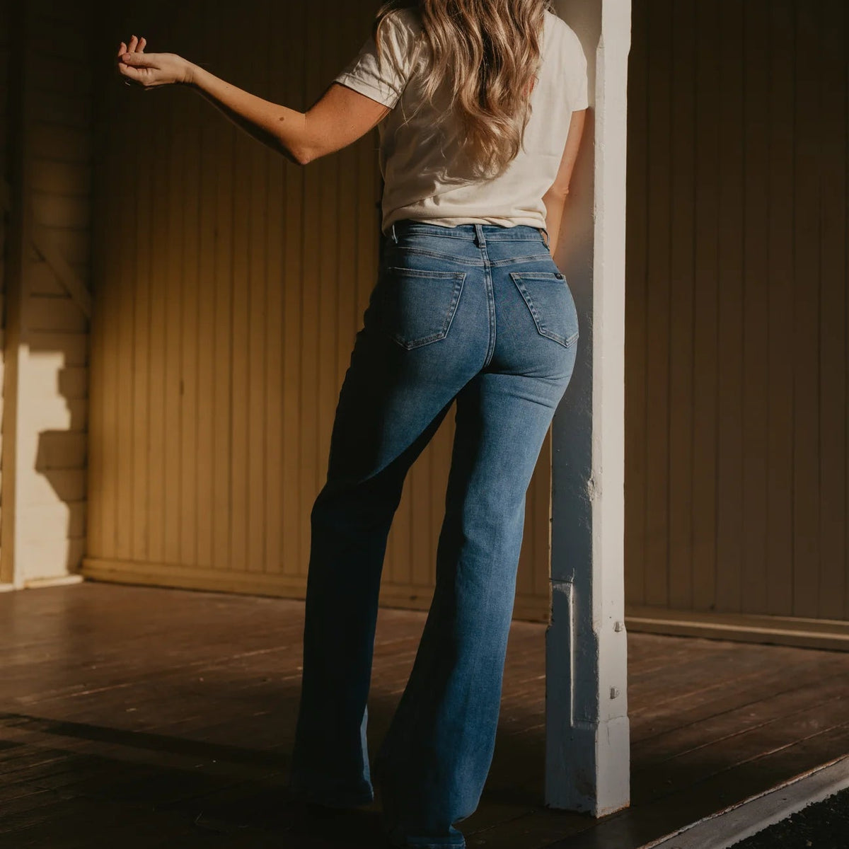 CC Western Women's Signature Ace High Rise Relaxed Wide Leg Jean in Dark Wash