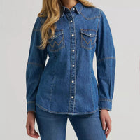 Wrangler Retro® Women's Americana Barrel Sleeve Western Snap Shirt in Denim