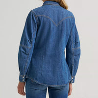 Wrangler Retro® Women's Americana Barrel Sleeve Western Snap Shirt in Denim