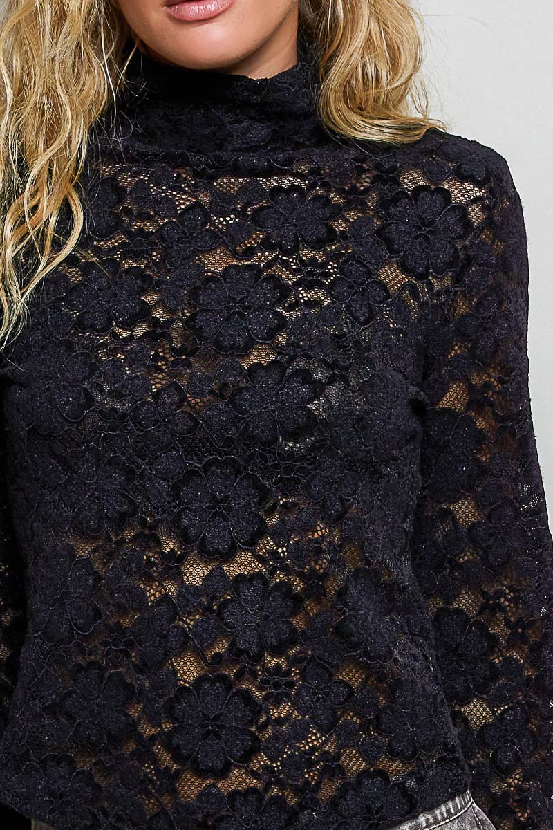 Women's Mock Turtleneck Long Sleeve Top in Black