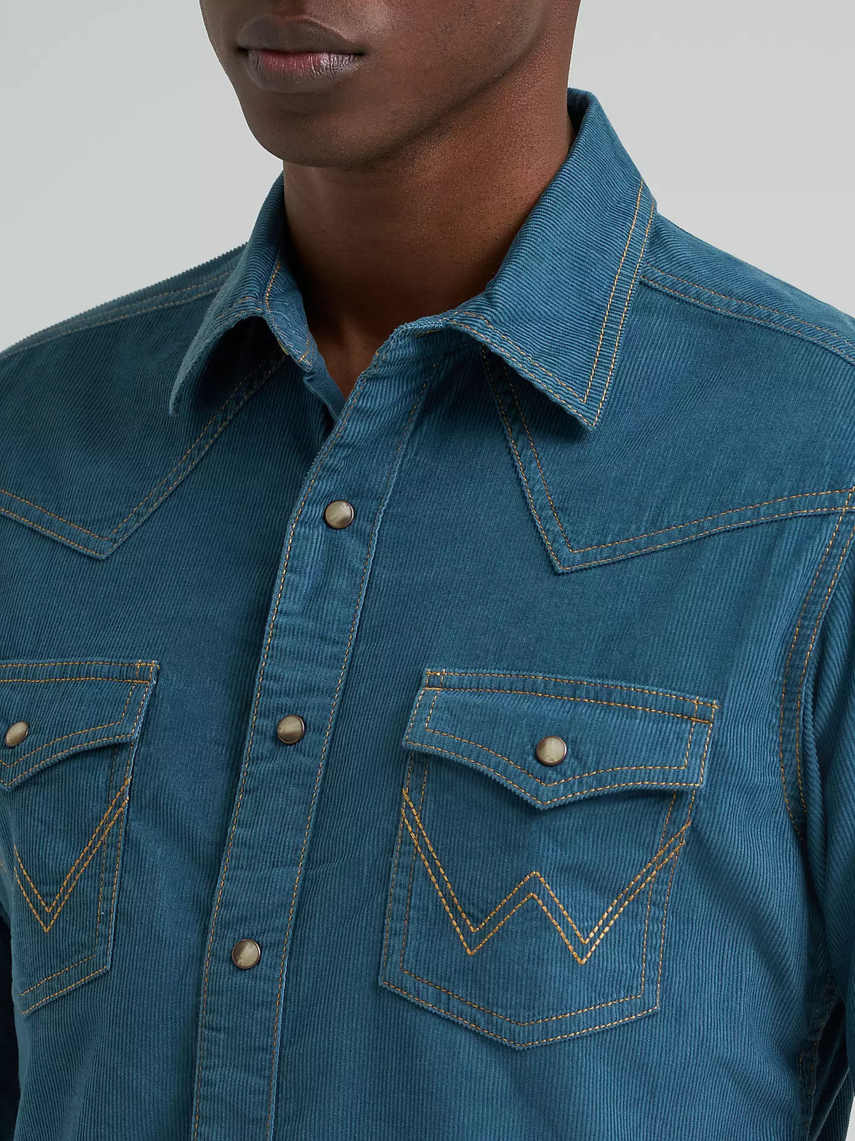 Wrangler Retro® Men's L/S Premium Western Snap Corduroy Shirt in Indigo Ink